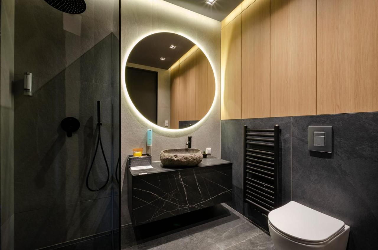 Lupoapartments Z Wanna W Sypialni Manufaktura Parking Dostep Na Kod Apartament
