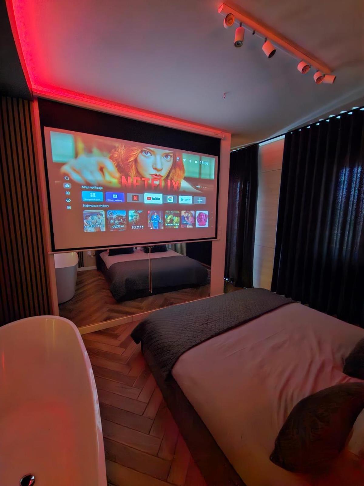 Lupoapartments Z Wanna W Sypialni Manufaktura Parking Dostep Na Kod Apartament *